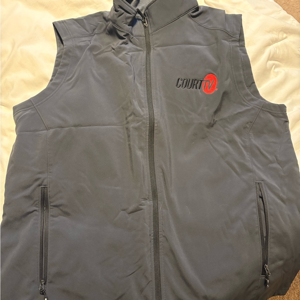 Court TV Men's Softshell Vest